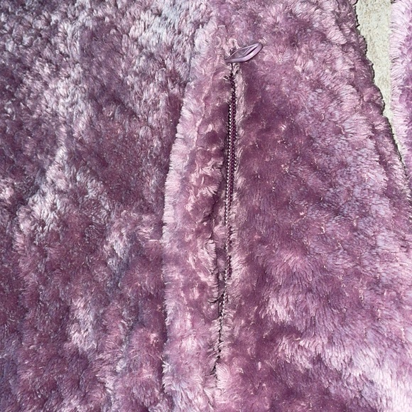 Like New Columbia Purple Collared Sweater 11 in front zipper XL - Picture 6 of 10